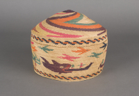 Makah%20artist%2C%20%3Cb%3E%3Ci%3E%20Basket%3C%2Fi%3E%3C%2Fb%3E%2C%20ca.%201940%2C%20sweet%20grass%20sedge%2C%20slew%20sedge%2C%20beargrass%2C%20and%20aniline%20dyes%2C%20The%20Elizabeth%20Cole%20Butler%20Collection%2C%20no%20known%20copyright%20restrictions%2C%202009.1.29